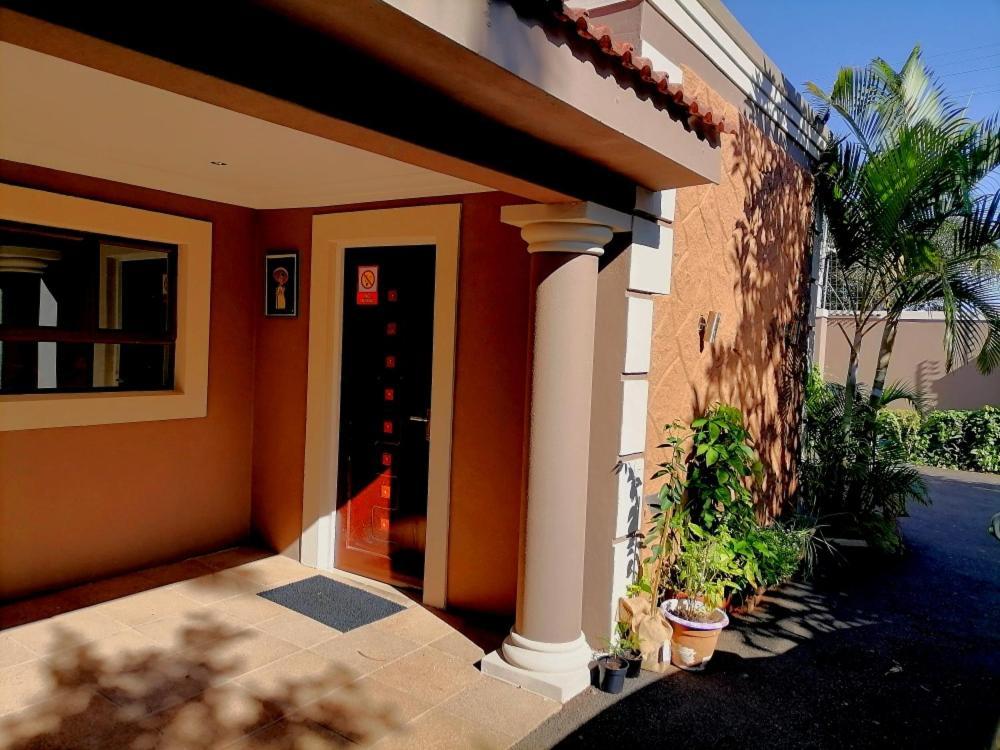 Illovo Beach House Amanzimtoti Exterior foto