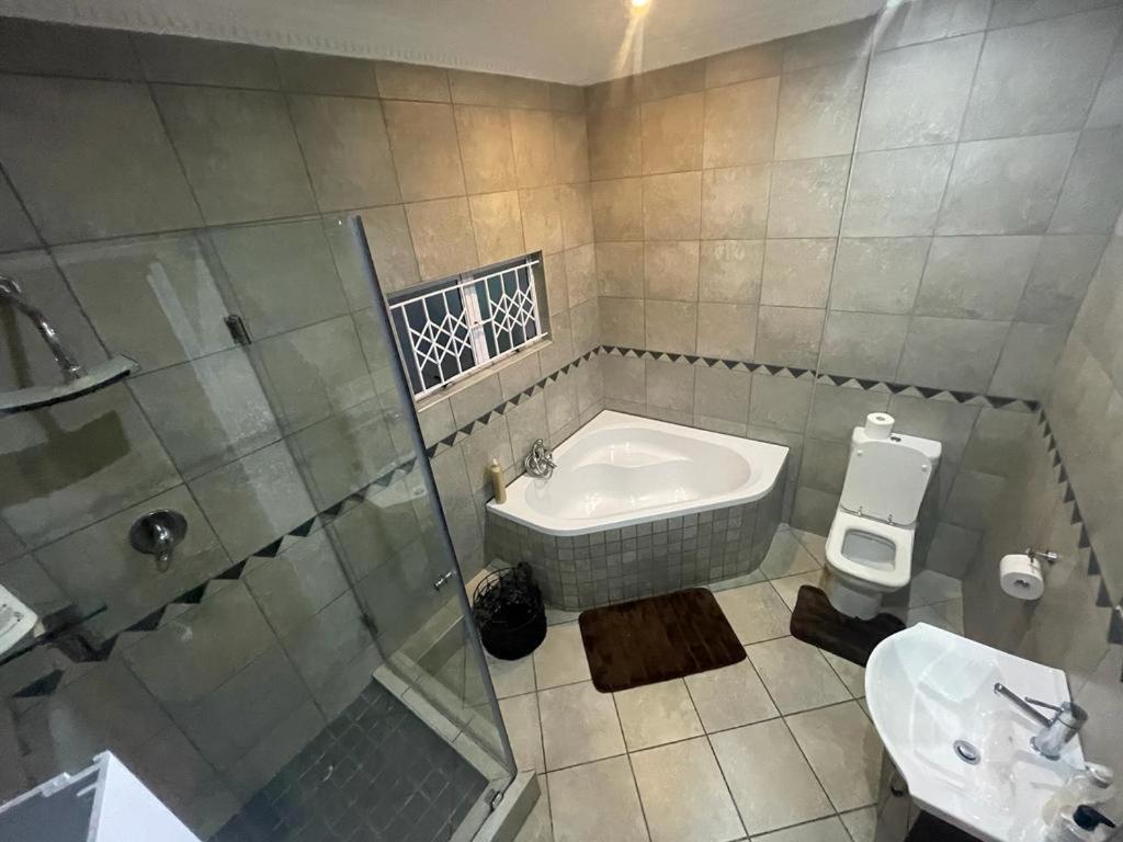 Illovo Beach House Amanzimtoti Exterior foto